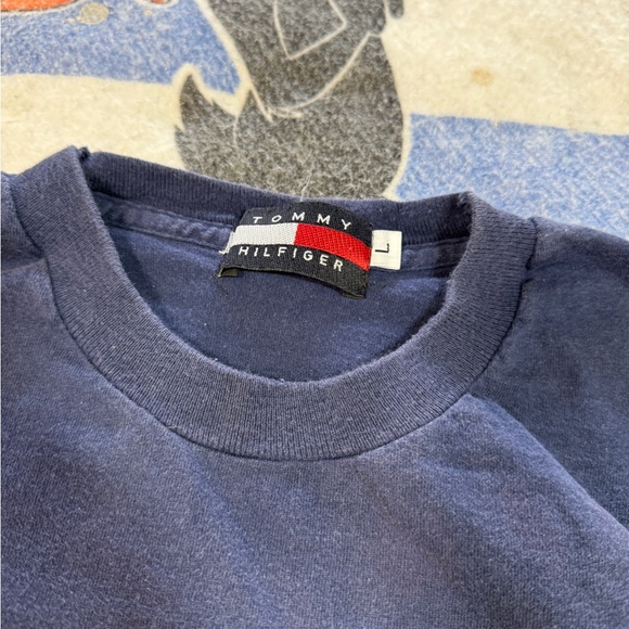 Vintage Tommy Hilfiger tee - Picture 3 of 3